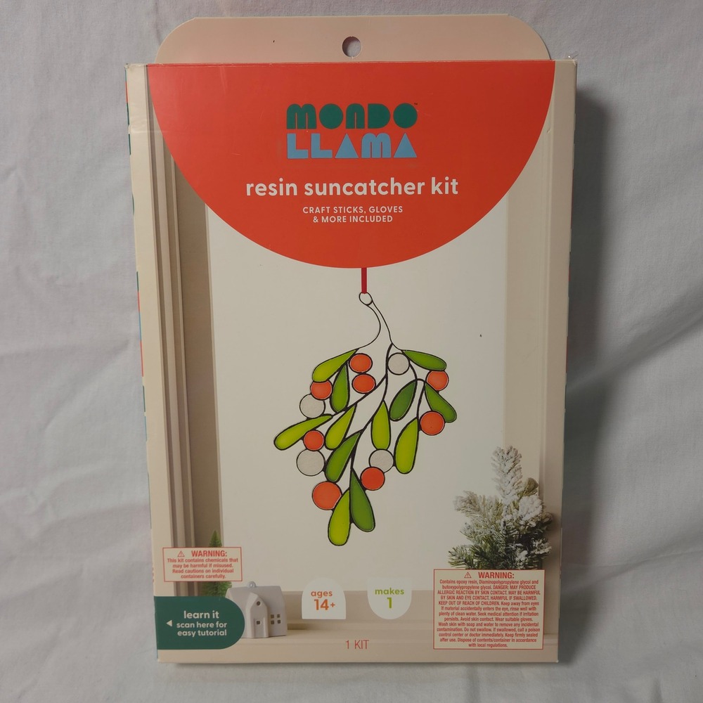 Mondo Llama Resin Suncatcher Kit Holly DIY Craft Set 081229663 New